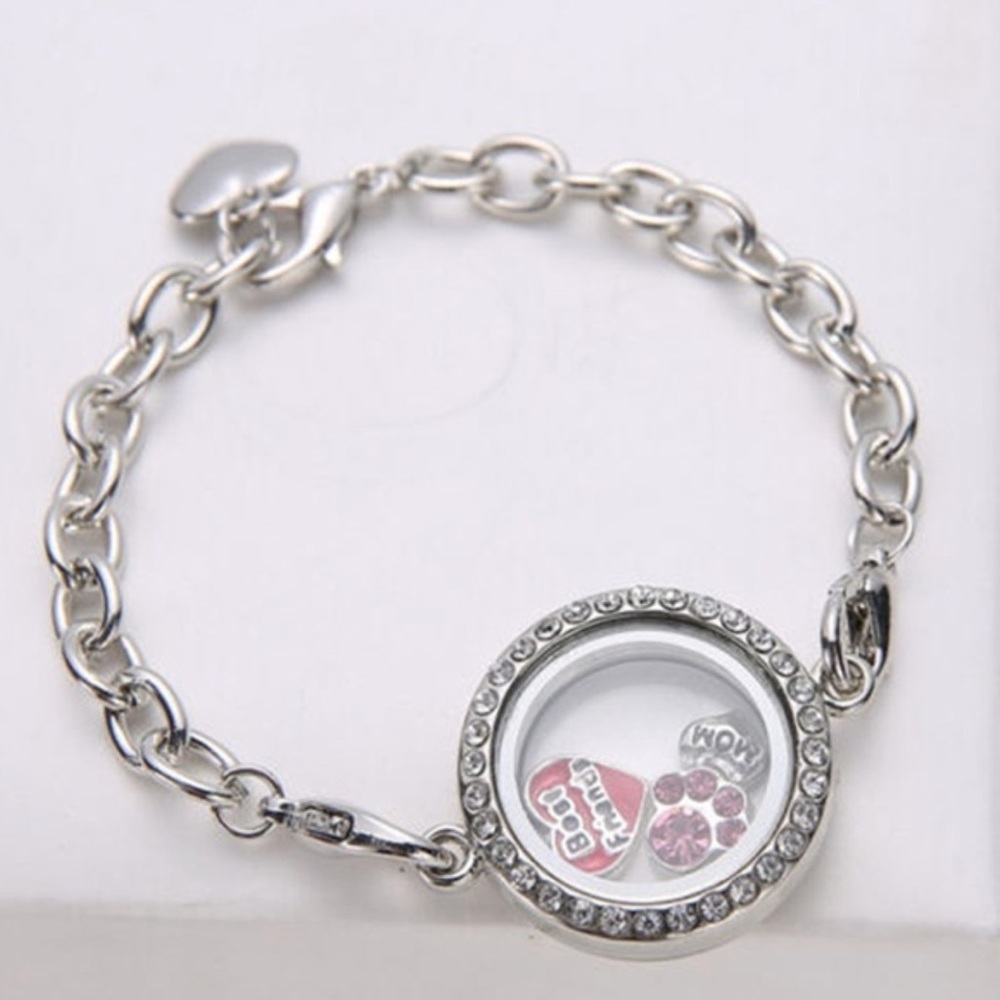 NWOT Floating Charms Locket Bracelet